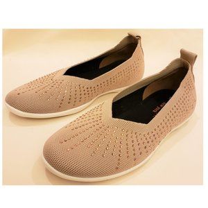 Bernie Mev Womens High Vee Platform Fashion Sneaker Black Woven 37 EU 6.5-7 Bernie Mev Womens High Vee Platform Fashion Sneaker Black Woven 37 EU 6.5-7